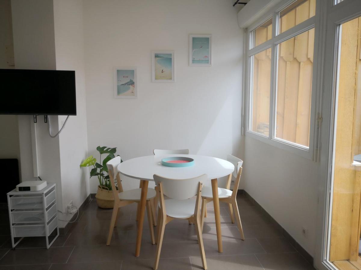 Studio En Plein Centre Ville A 8 Minutes De L'Ocean لو بورغ المظهر الخارجي الصورة